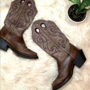 Tony Lama Cow girl boots